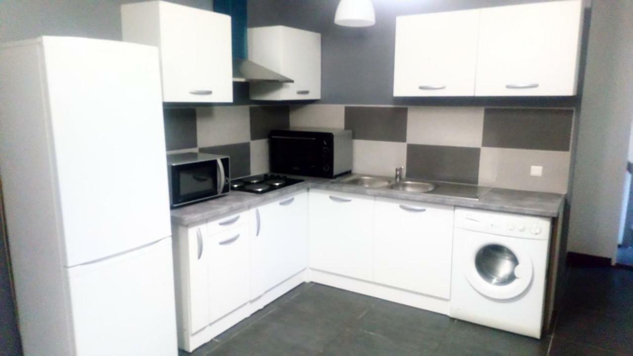 Maison Duplex & Appartement Sur Cour La Ferte-Gaucher Екстер'єр фото