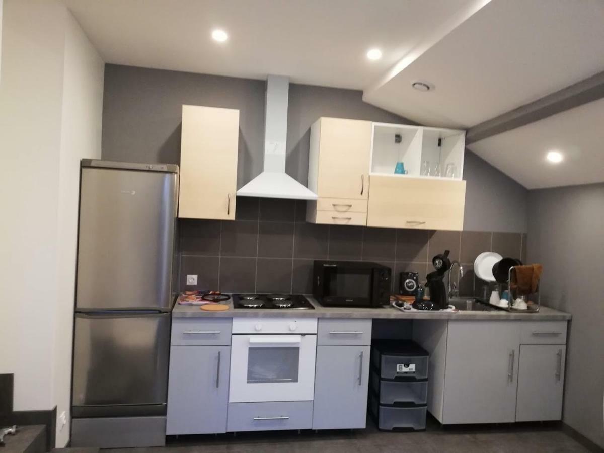 Maison Duplex & Appartement Sur Cour La Ferte-Gaucher Екстер'єр фото