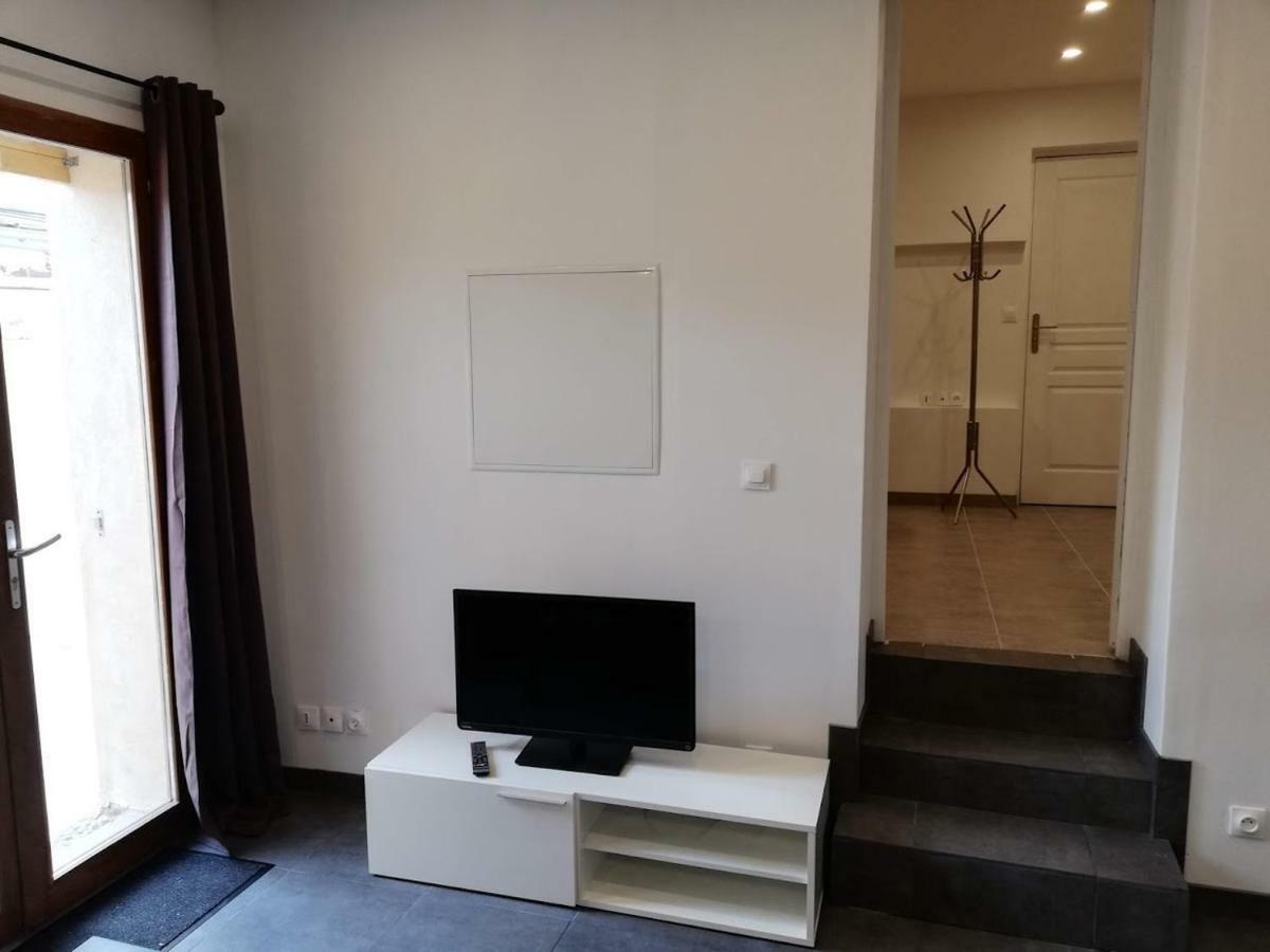 Maison Duplex & Appartement Sur Cour La Ferte-Gaucher Екстер'єр фото